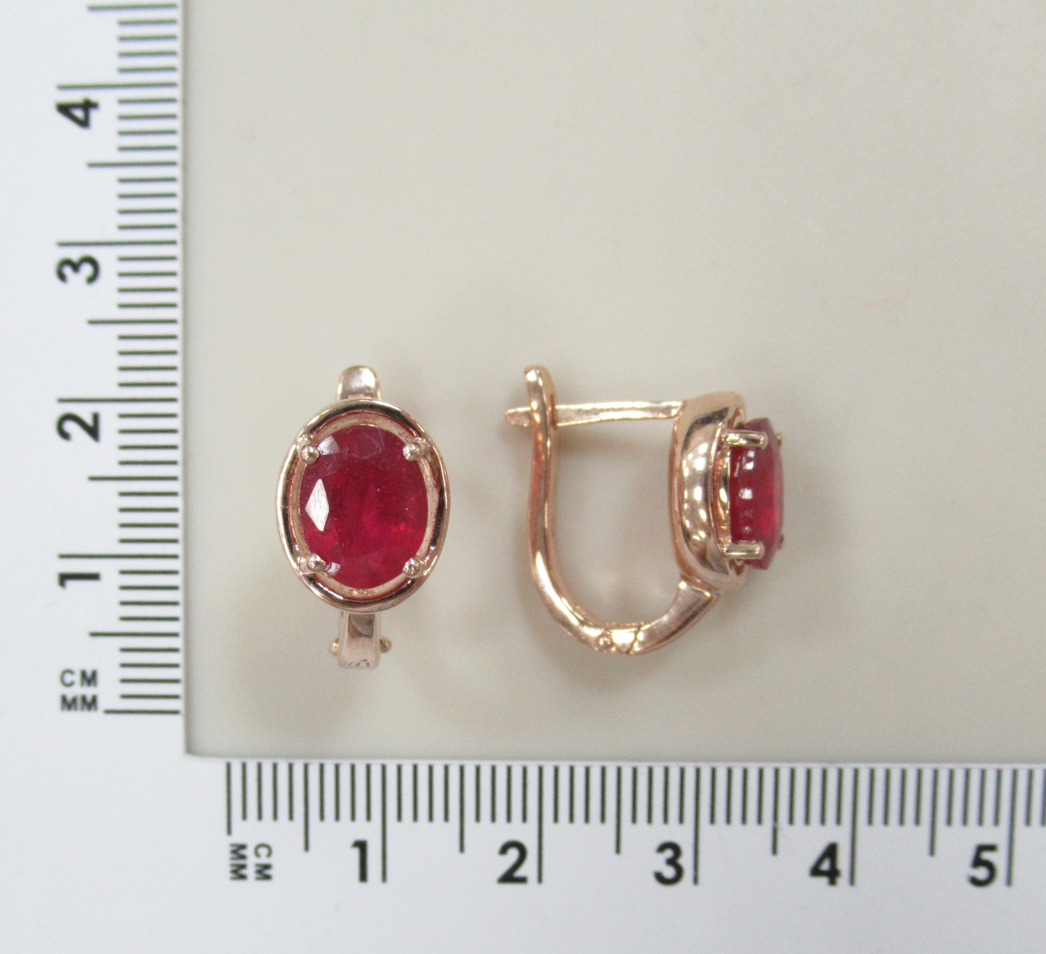 Серебряные серьги с рубинами